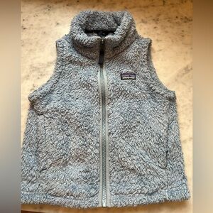 Girls Patagonia fleece vest- XS